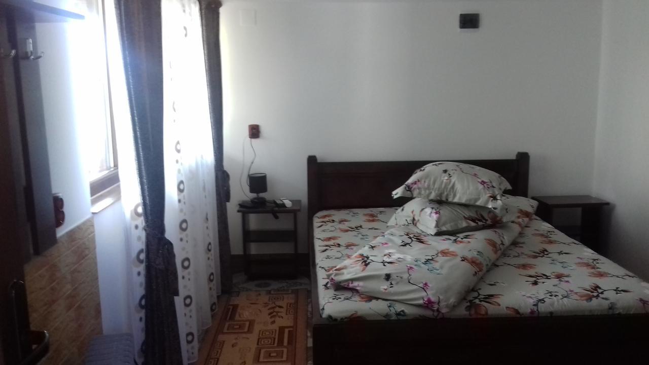 Casa Edy Hotell Colibiţa Eksteriør bilde